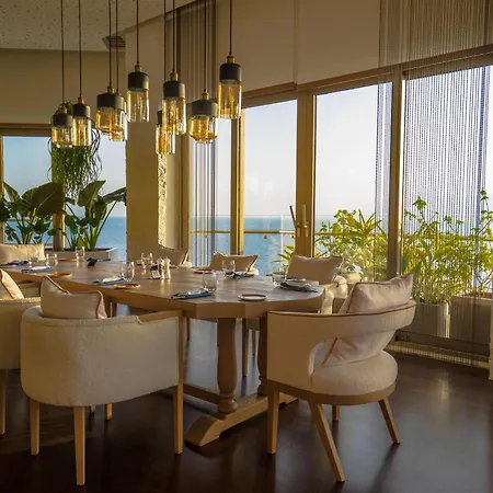 Akra Otel