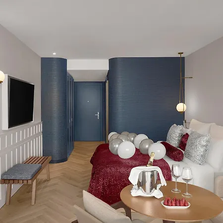 Akra Hotel 5*
