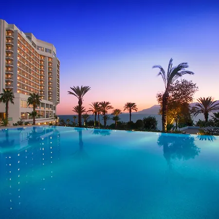 Akra Otel